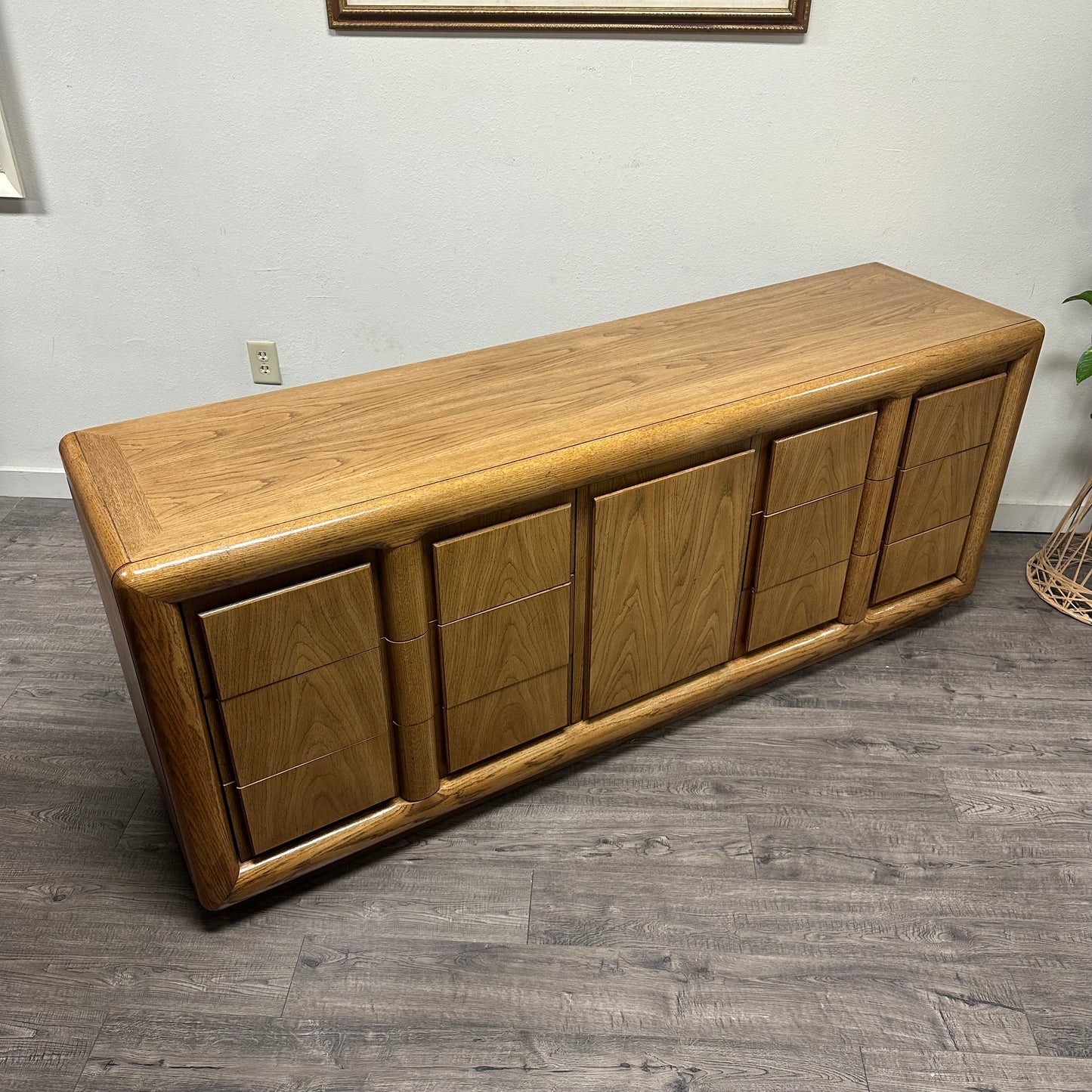 Vintage 9 Drawer Dresser, By Thomasville