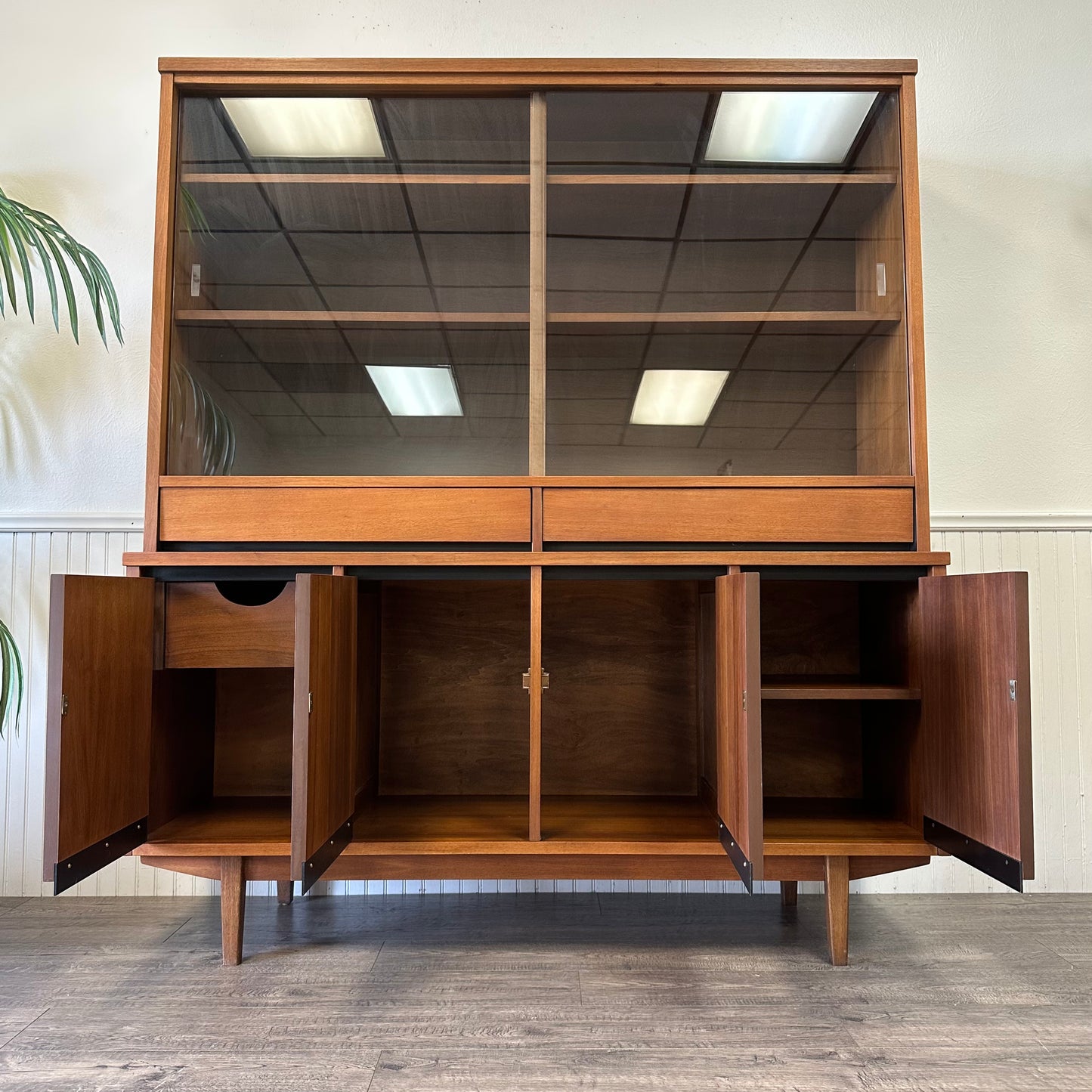 Mid Century Modern Hutch By Stanley