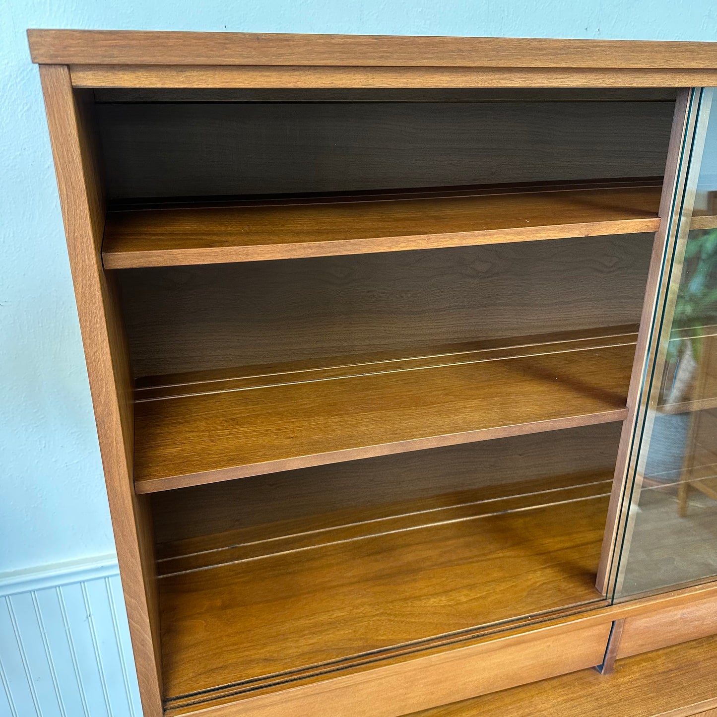 Mid Century Modern Hutch By Stanley