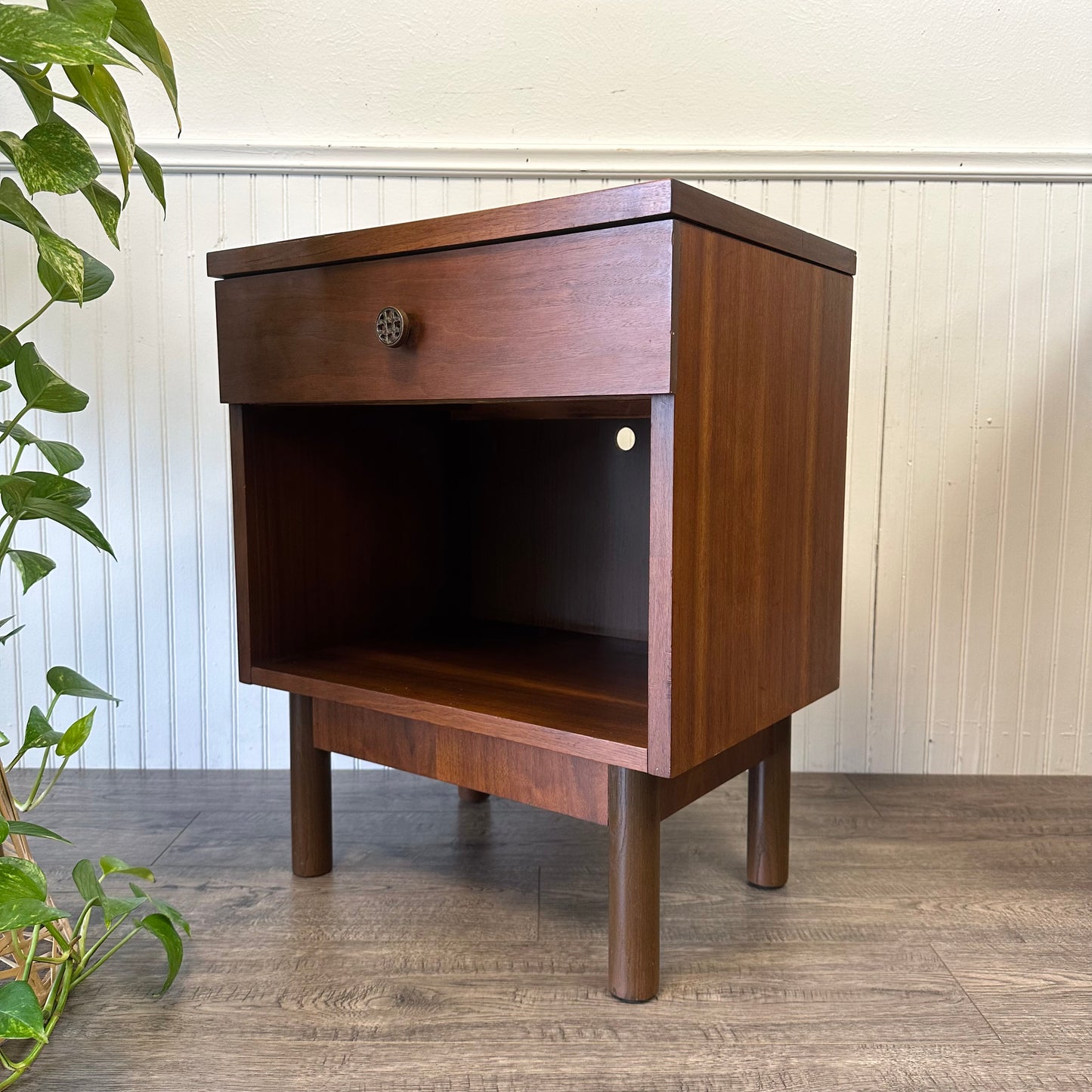 Mid Century 9 Drawer Dresser & Single Drawer Nightstand By Stanley