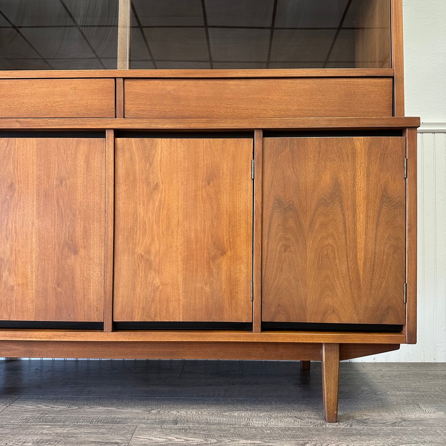 Mid Century Modern Hutch By Stanley