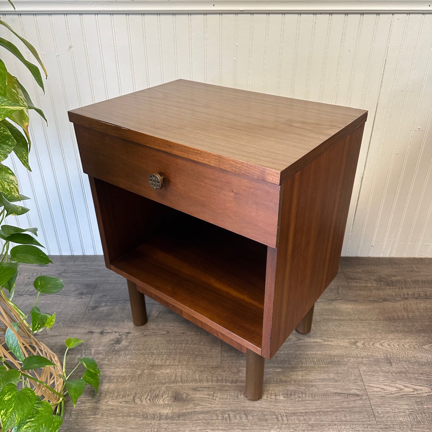 Mid Century 9 Drawer Dresser & Single Drawer Nightstand By Stanley