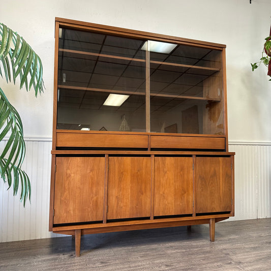 Mid Century Modern Hutch By Stanley