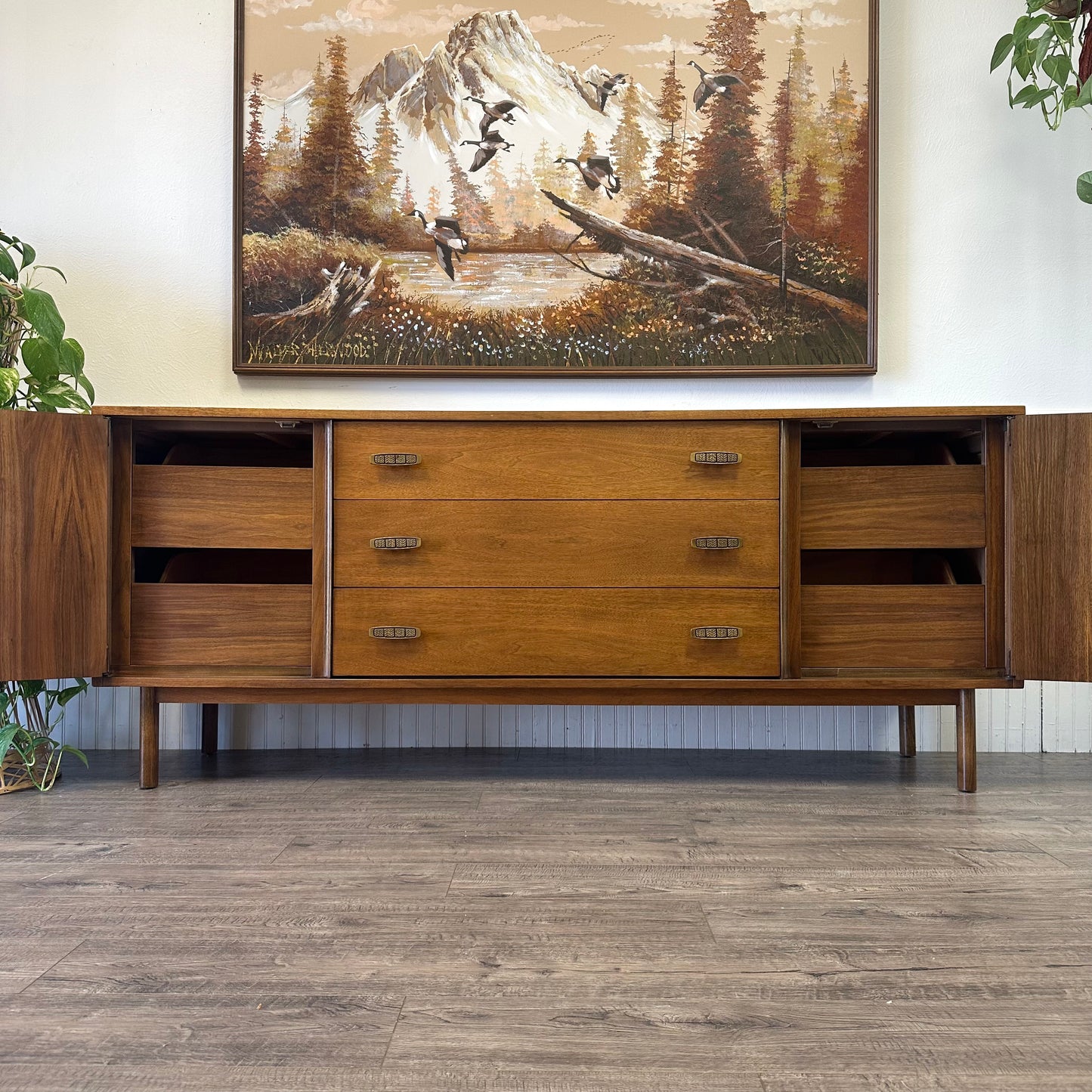 Mid Century Long 7 Drawer Dresser & Mirrors By Bassett