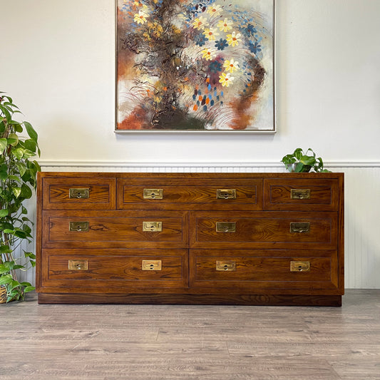 Vintage 7 Drawer Dresser By Henredon