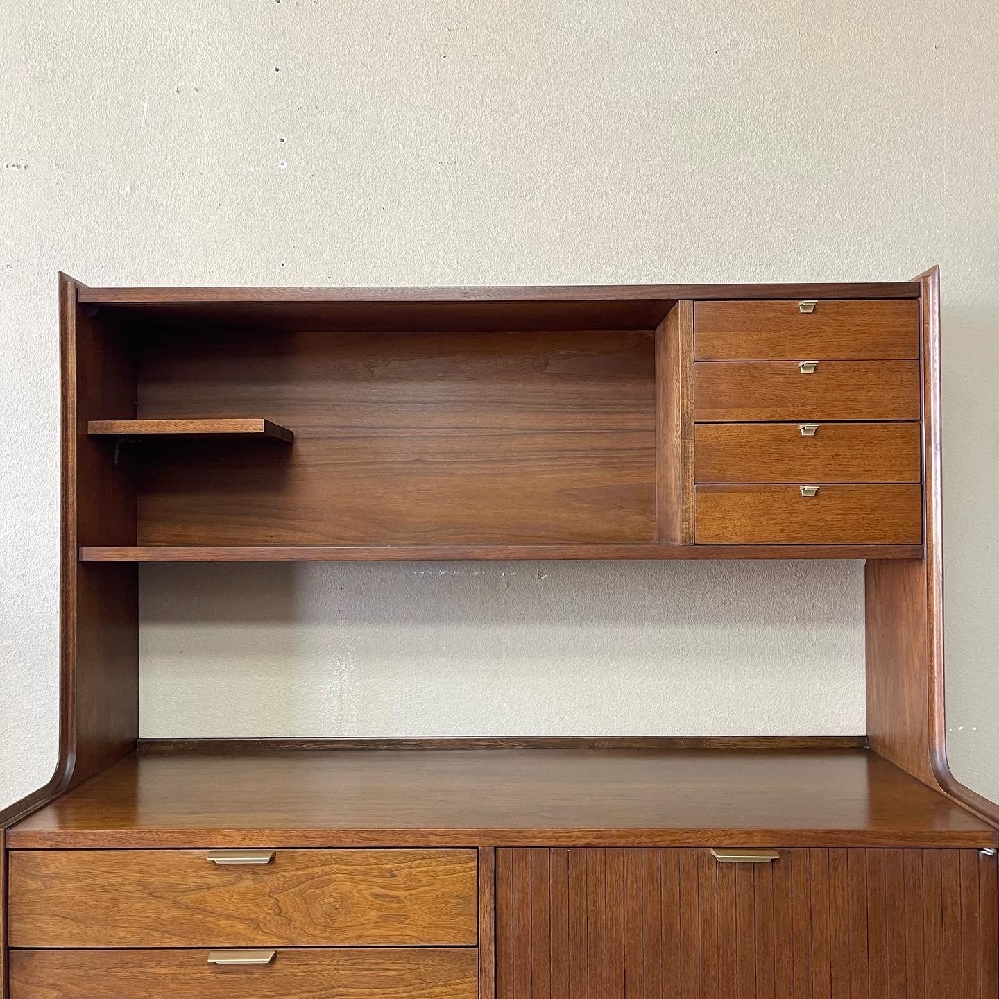 Mid Century Hutch