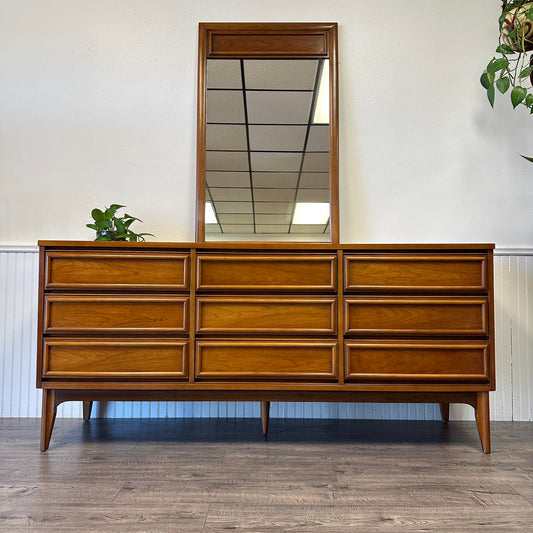 Mid Century 9 Drawer Dresser & Mirror