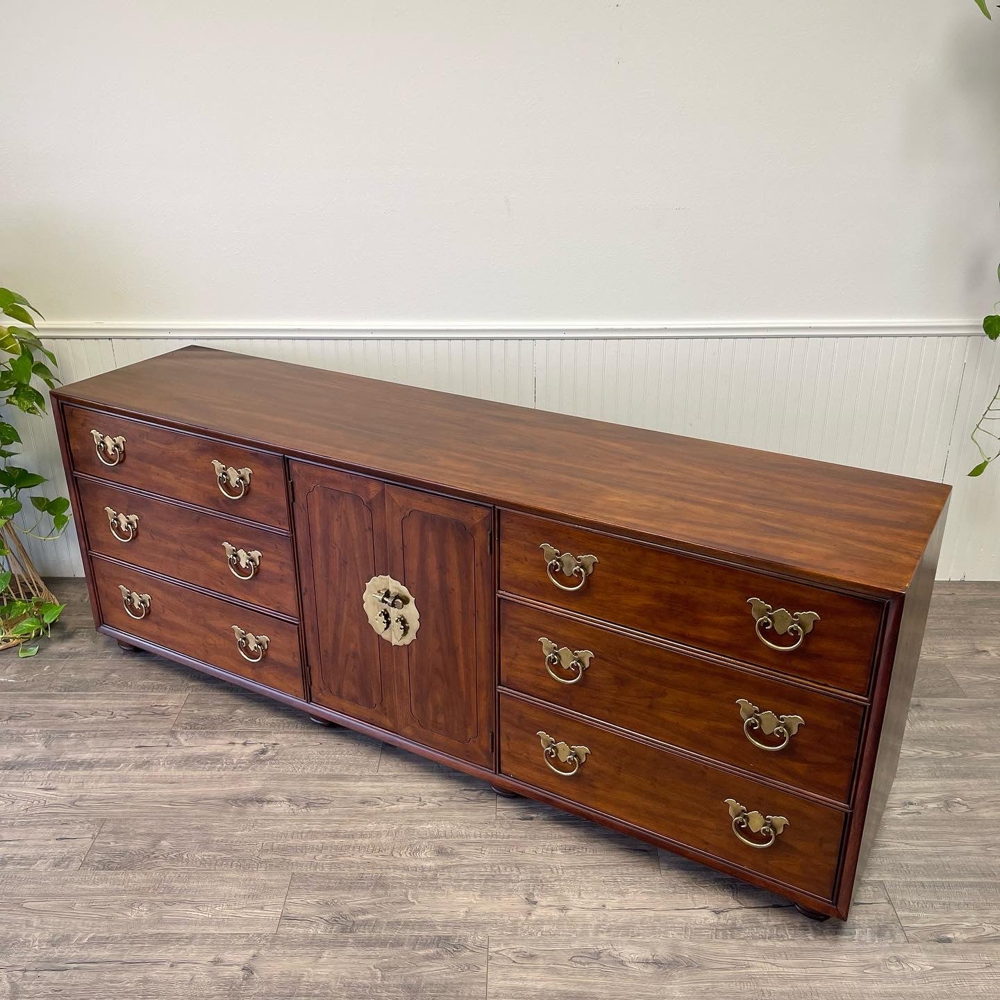 Vintage 9 Drawer Dresser By Henredon