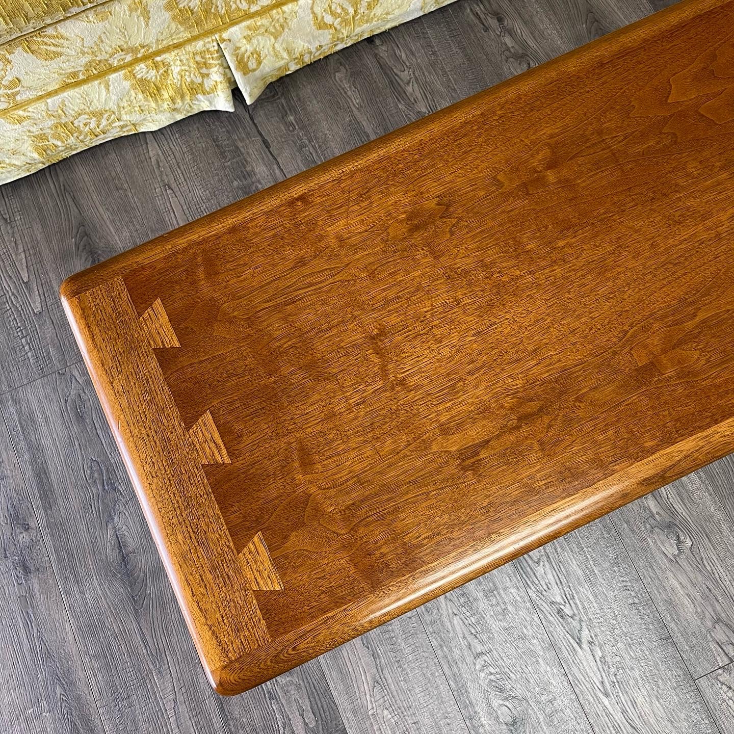 Mid Century Modern Coffee Table By Lane Acclaim