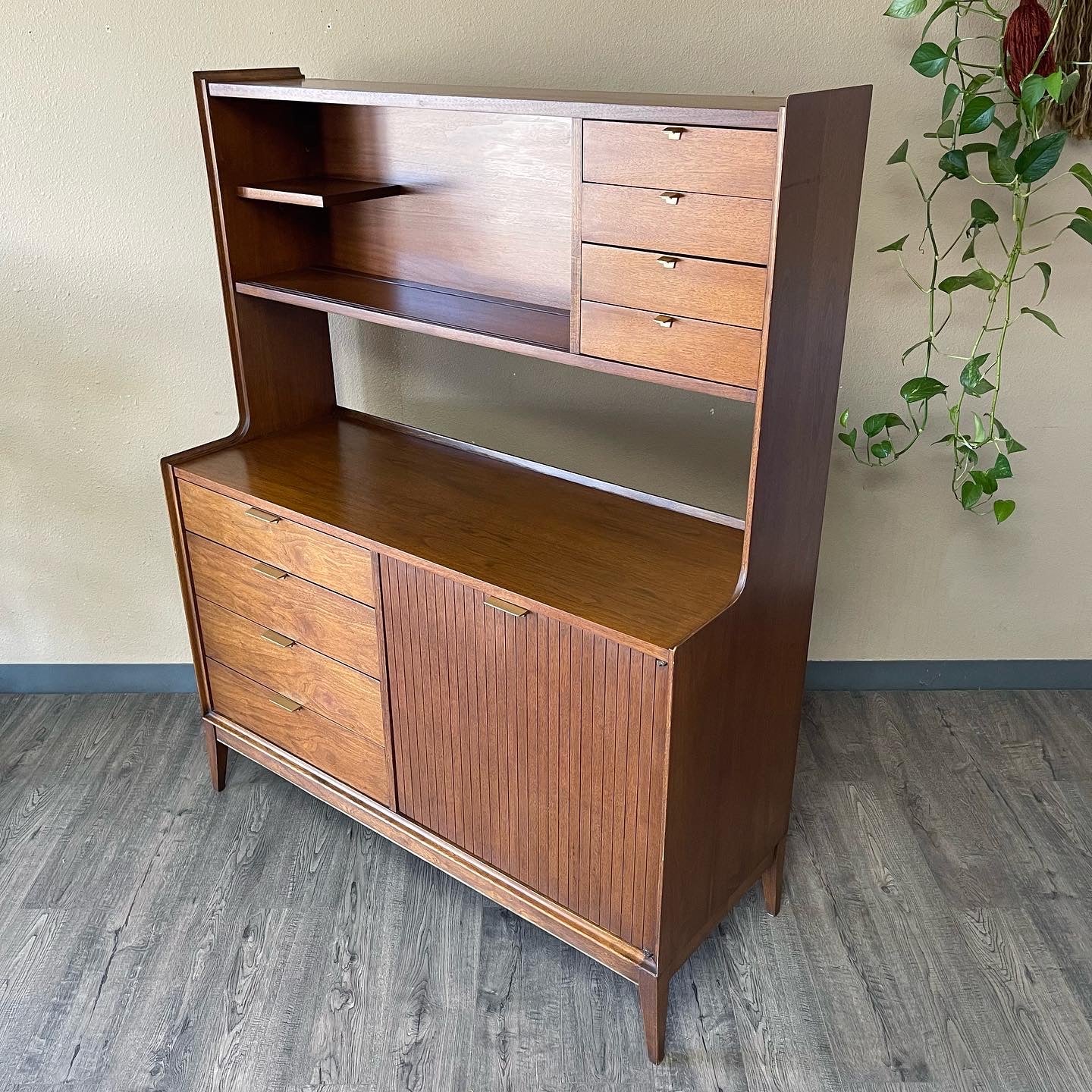 Mid Century Hutch