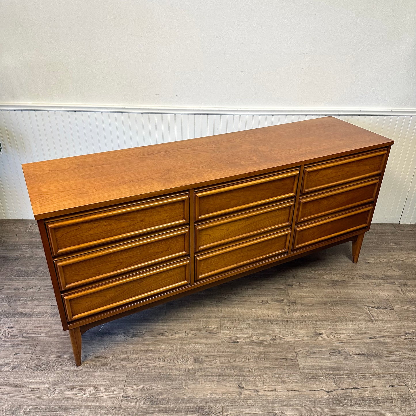 Mid Century 9 Drawer Dresser & Mirror