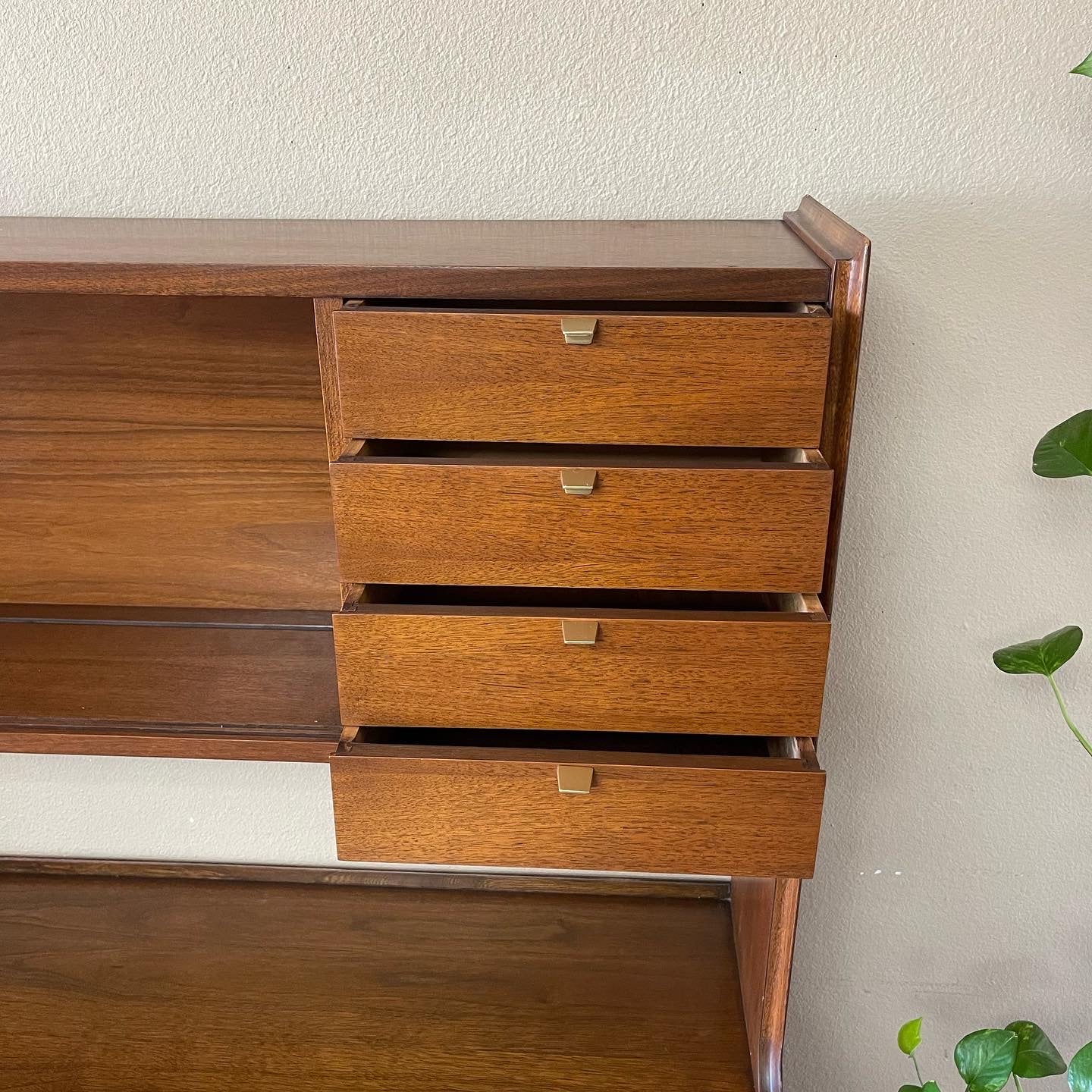 Mid Century Hutch