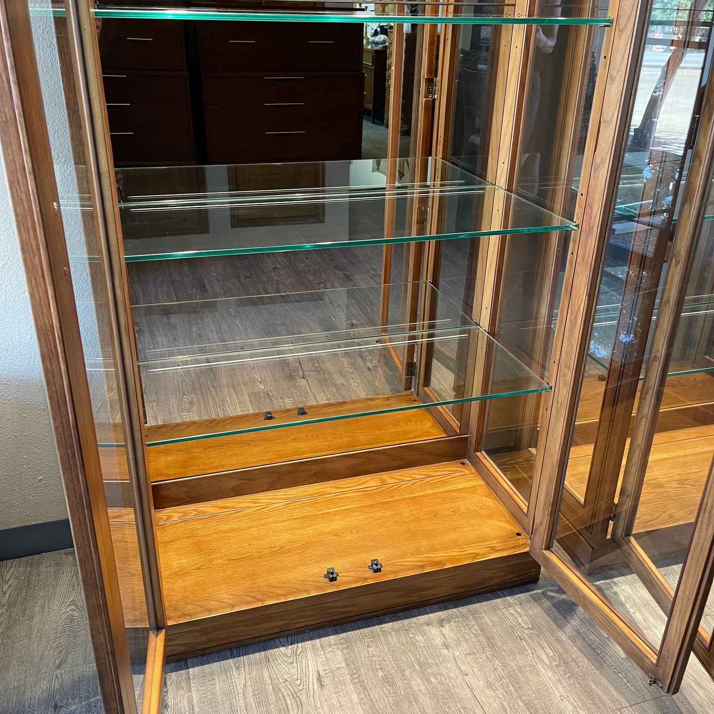 Henredon Vintage Lighted Display Cases