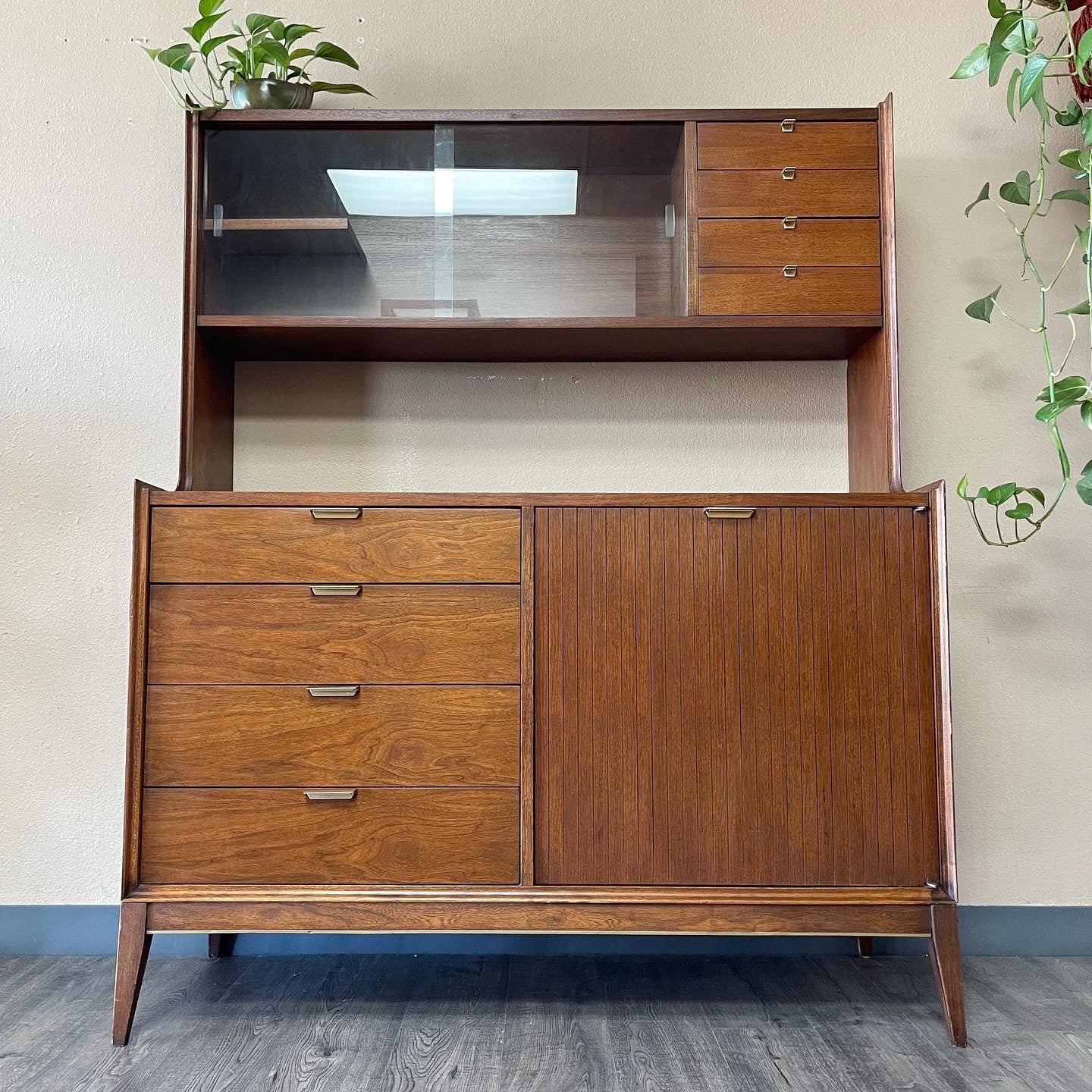 Mid Century Hutch