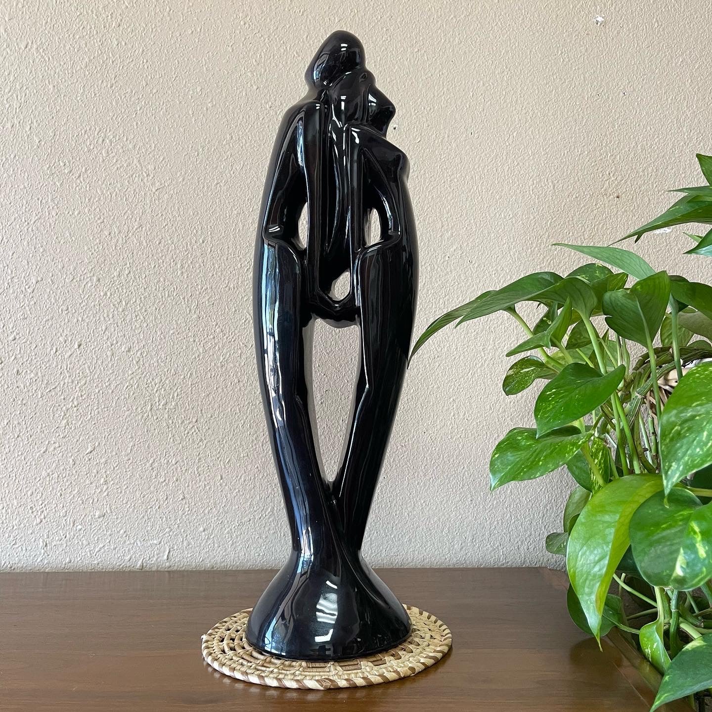 Vintage Royal Haeger Man & Women Lovers Sculpture