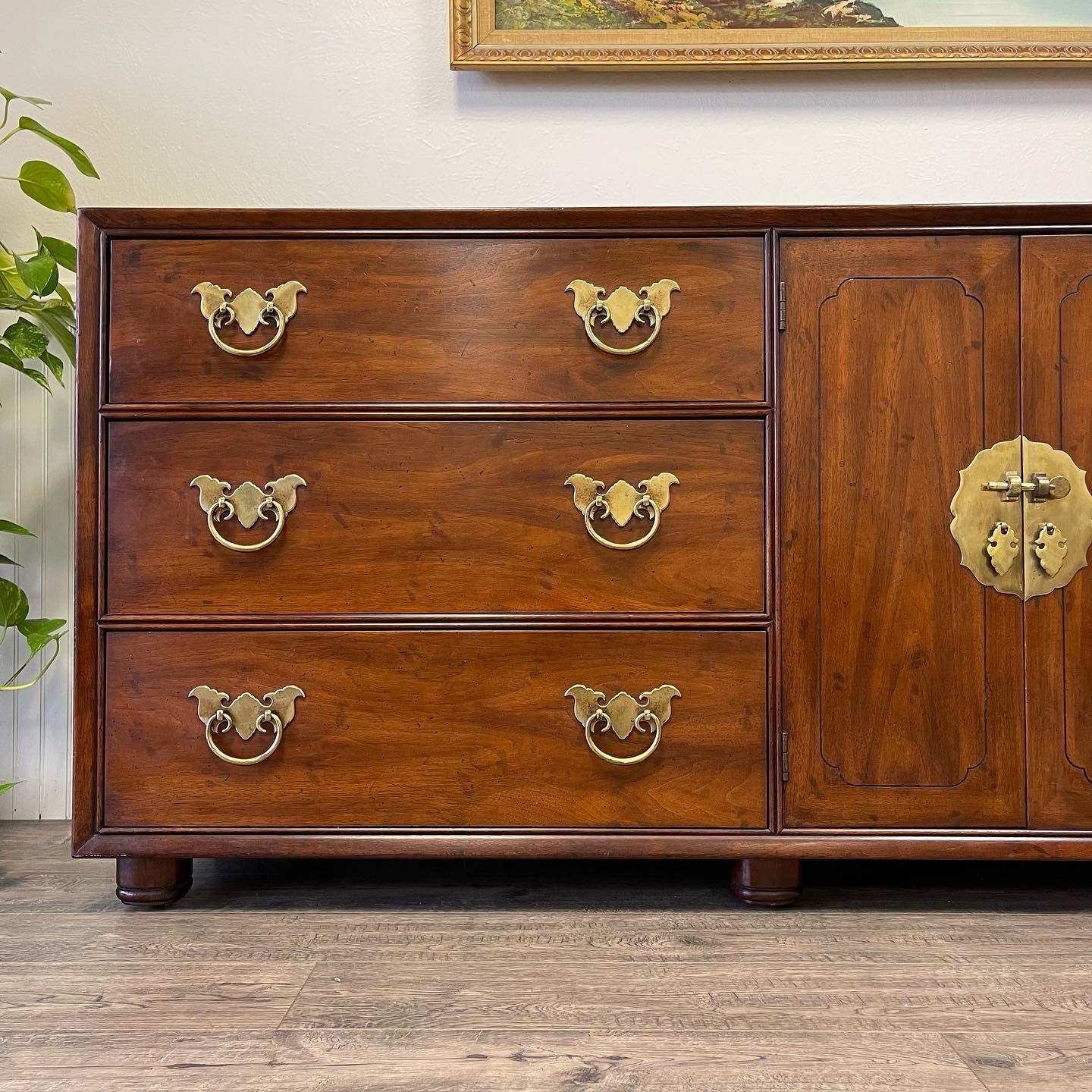 Vintage 9 Drawer Dresser By Henredon