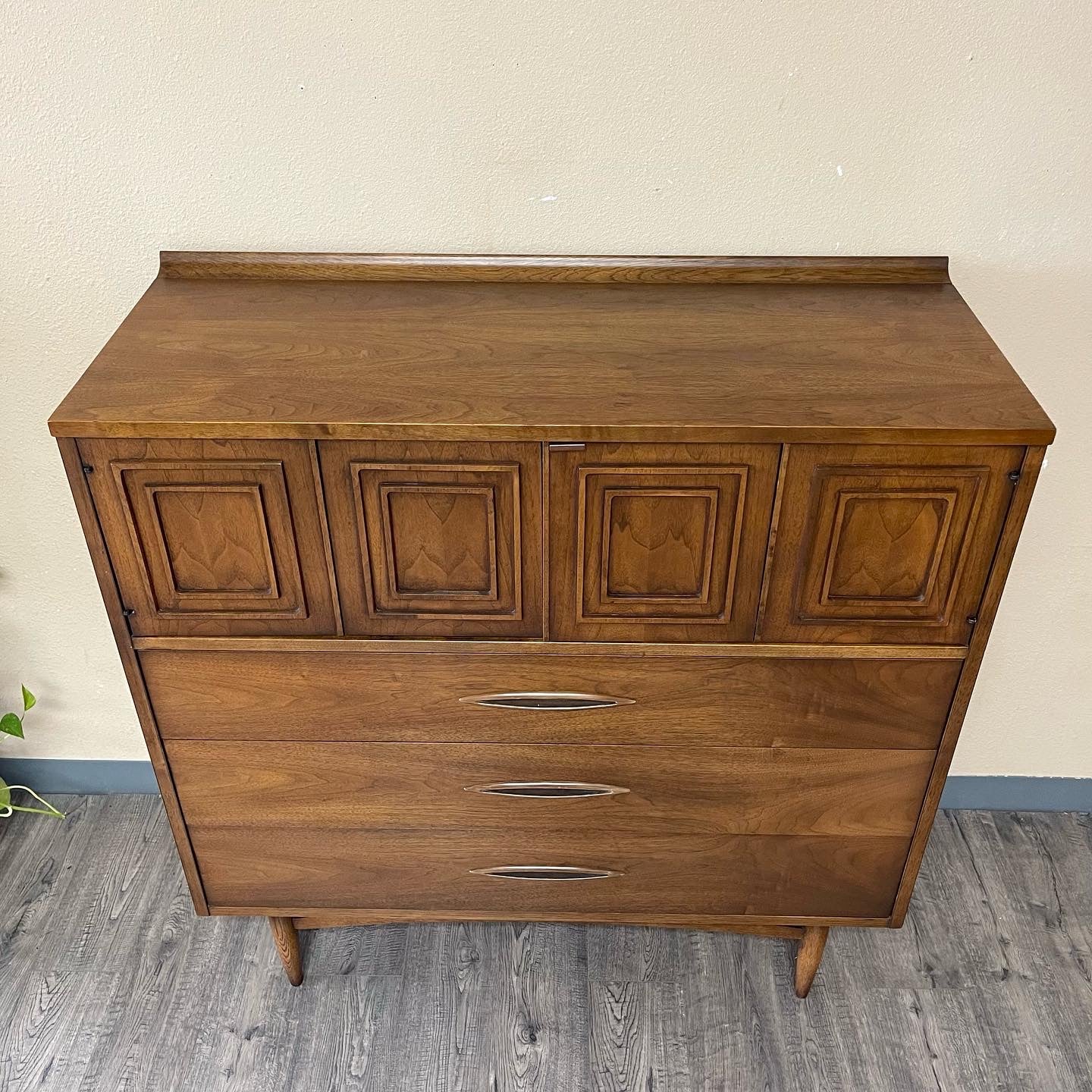 Mid Century Broyhill Sculptra Chest/Tallboy