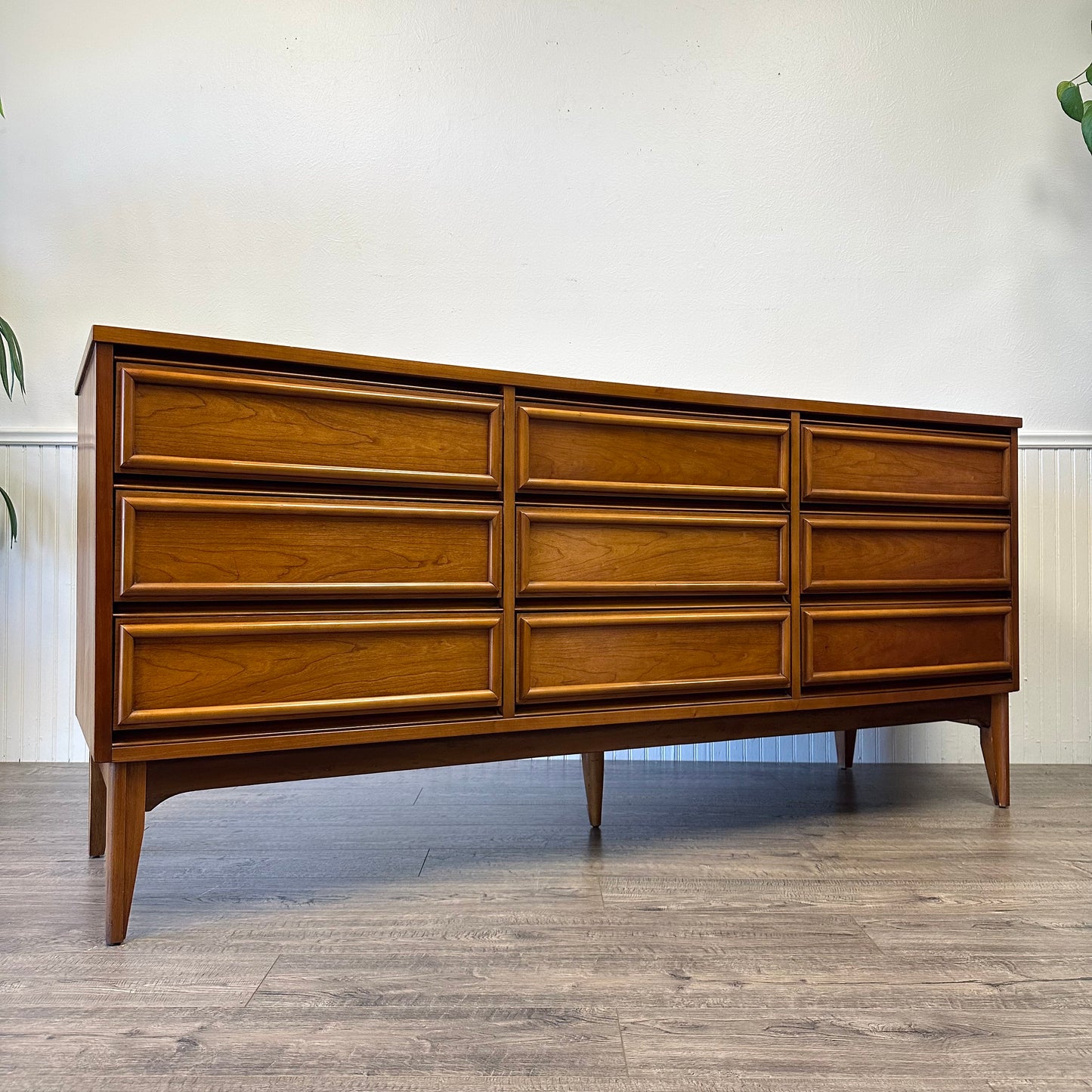 Mid Century 9 Drawer Dresser & Mirror