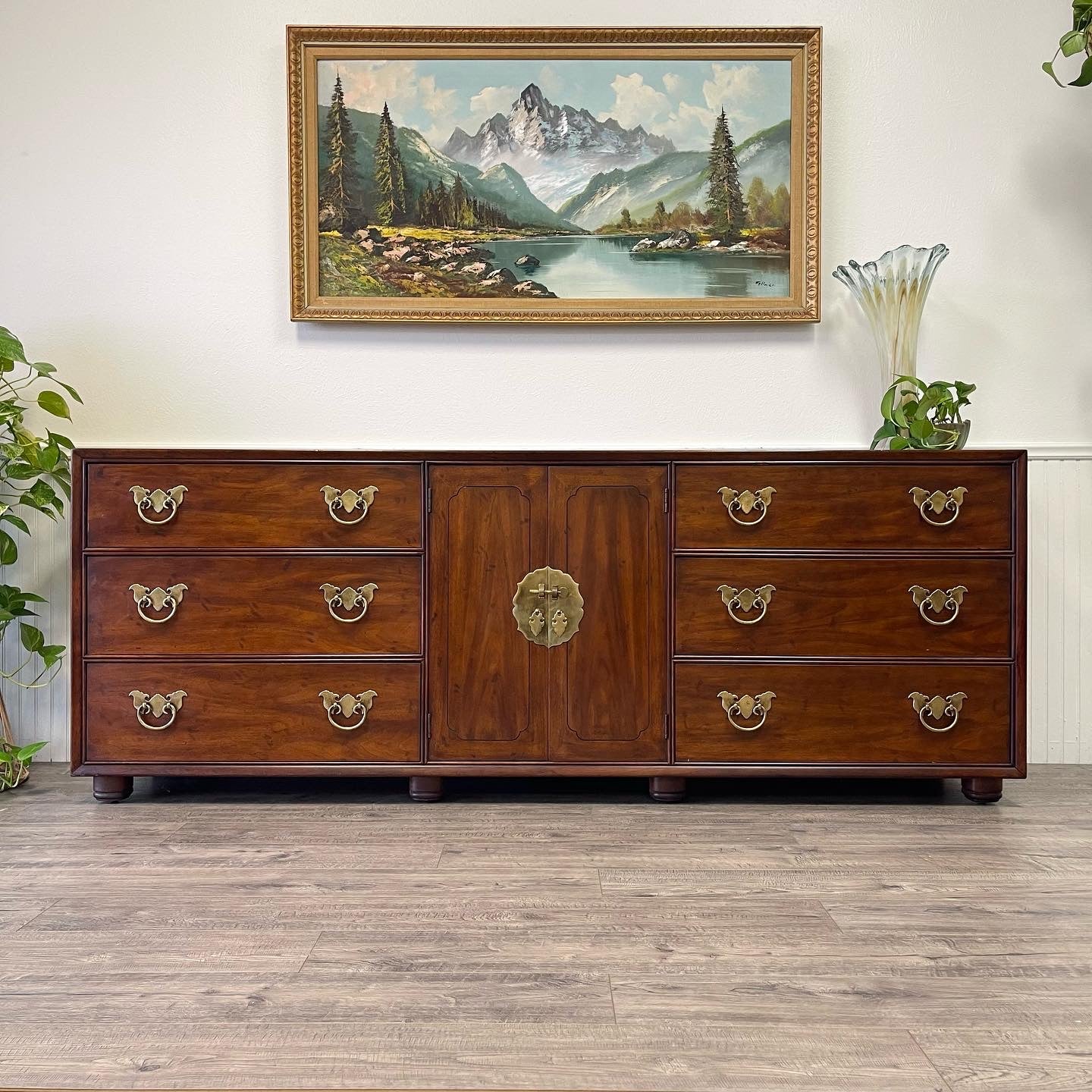 Vintage 9 Drawer Dresser By Henredon